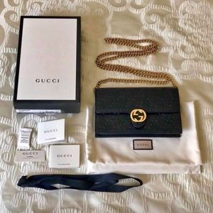 Gucci Signature Icon Chain Wallet
